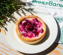 Сметанник с вишней