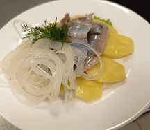 Сельдь с картофелем