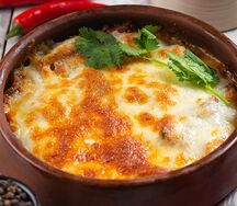Аджапсандал, запеченный с сыром