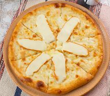 Хачапури с копчёным сыром