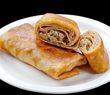 Блин с ветчиной и сыром