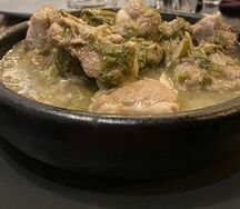 Чакапули на кеци