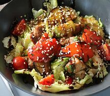 Салат острый со свининой