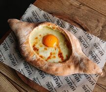 Хачапури по-аджарски