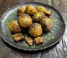 Картофель с салом на мангале
