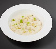 Каша рисовая с яблоком
