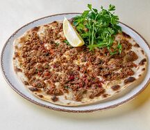 Лахмаджун с говядиной