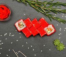 Ролл Калифорния с лососем
