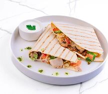 Кесадилья с курицей