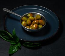 Оливки острые