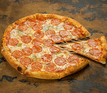 Пицца Пепперони с горгонзолой