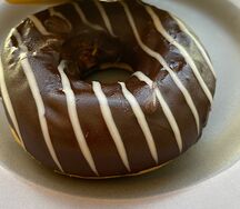 Донат с начинкой Шоколад
