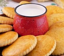 Коржик молочный