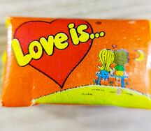 Жевательная резинка Love is