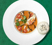 Том Ям с крабом, морепродуктами и рисом