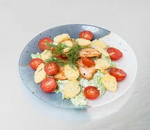 Салат Цезарь с курицей