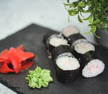 Маки с крабом