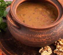 Лобио красное с грецкими орехами