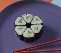 Мини-ролл с огурцом