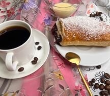 Штрудель с вишней