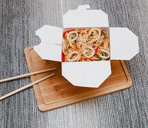 Пшеничная лапша с кальмарами