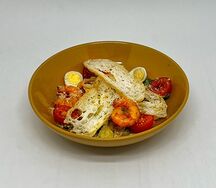 Салат Цезарь с креветками