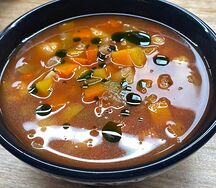 Мясной суп с нутом