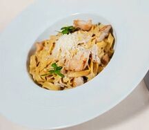 Паста Альфредо с курицей