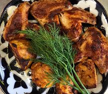 Куриные жареные крылышки с картошкой по-деревенски