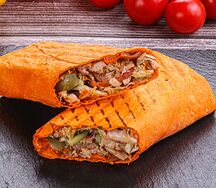 Шаурма в сырном лаваше