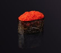 Суши с икрой масаго