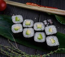 Мини-ролл с авокадо