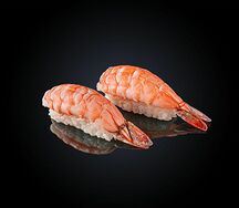 Суши с креветкой