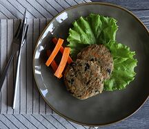 Котлета из индейки на пару с овощами