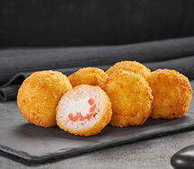 Рисовые шарики с лососем