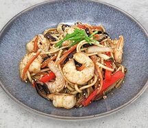 Вок с креветками