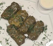 Долма в винoградных листьях