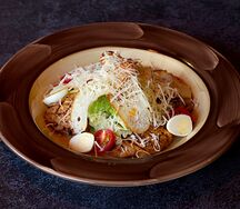 Салат Цезарь с курицей