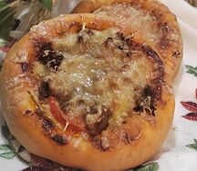 Мини-пицца мясная