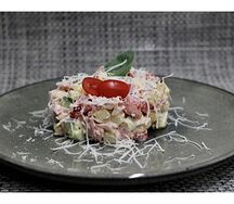 Салат Оливье с Цыплёнком и печёным картофелем