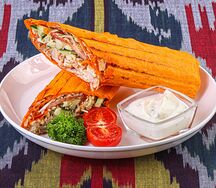 Шаурма в сырном лаваше