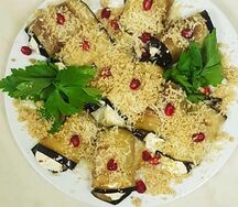 Рулет из баклажанов с мясом