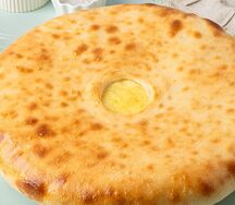 Пирог с картофелем и сыром большой
