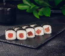 Ролл с тунцом