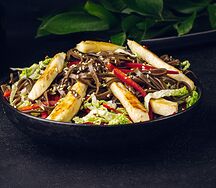 Соба с курицей в устричном соусе