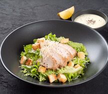 Цезарь с курицей