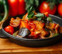 Салат Аджапсандал