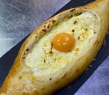 Хачапури по-аджарски