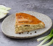 Пирог с капустой и луком