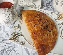 Кутаб с сыром и зеленью
